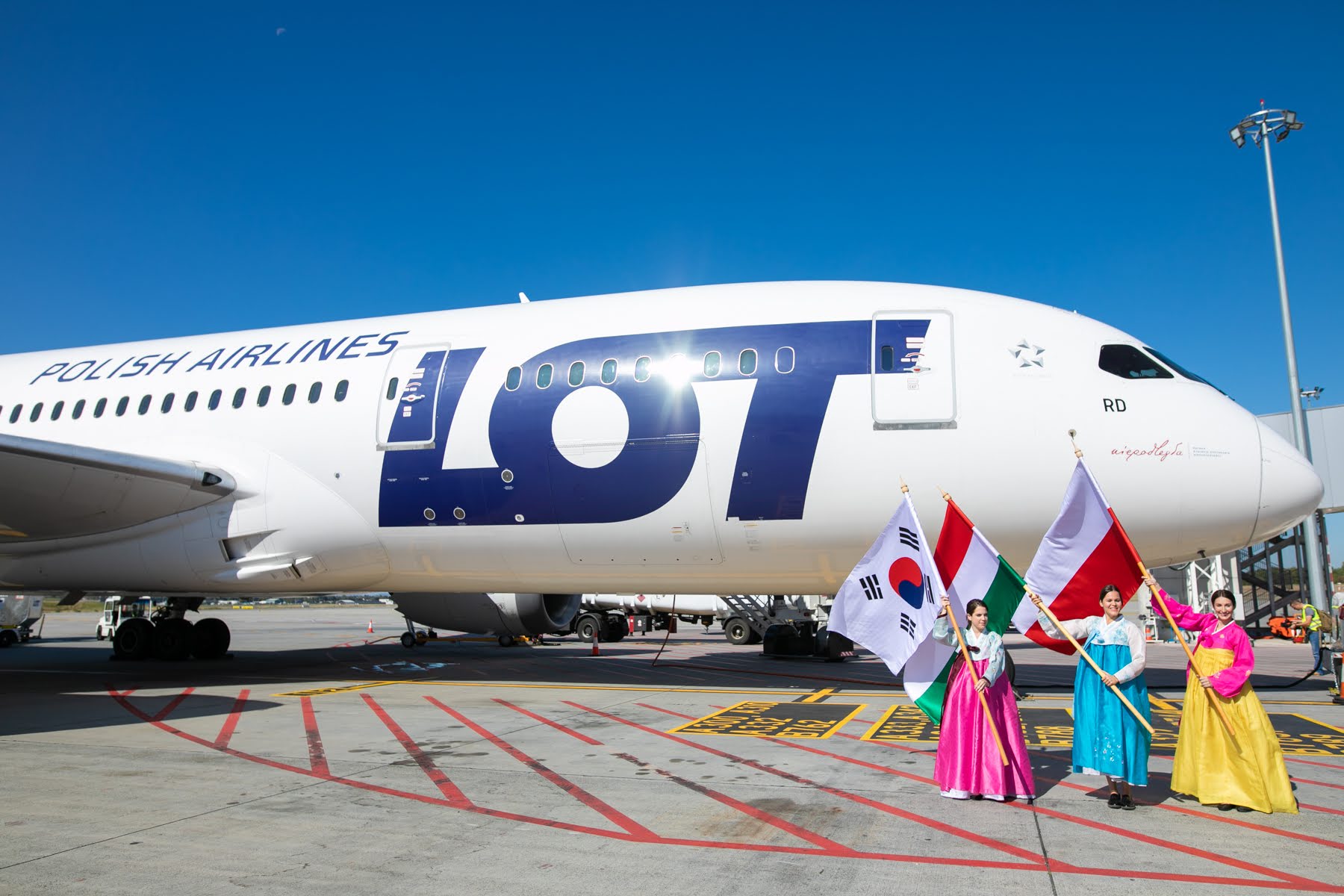 Travel PR News  Budapest Airport welcomed inaugural LOT Polish Airlines  service to Seoul
